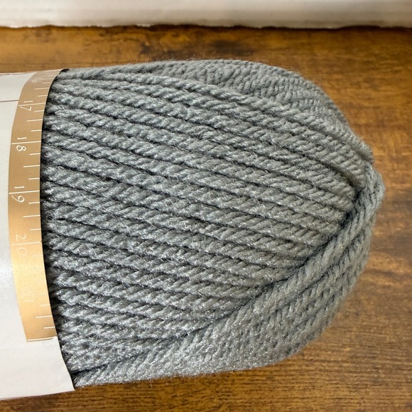 Lion Brand Vanna's Choice Yarn Silver Grey Skein Medium Weight Knitting Crochet - Picture 2 of 7
